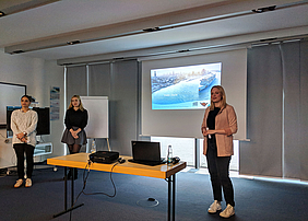Präsentation von Studierenden bei AIDA Cruises in Rostock
