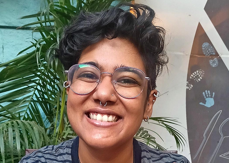 Lavanya / Bombay Bejaar (he/they) studies in the first semester M.A. Visual and Media Anthropology at HMKW Berlin.