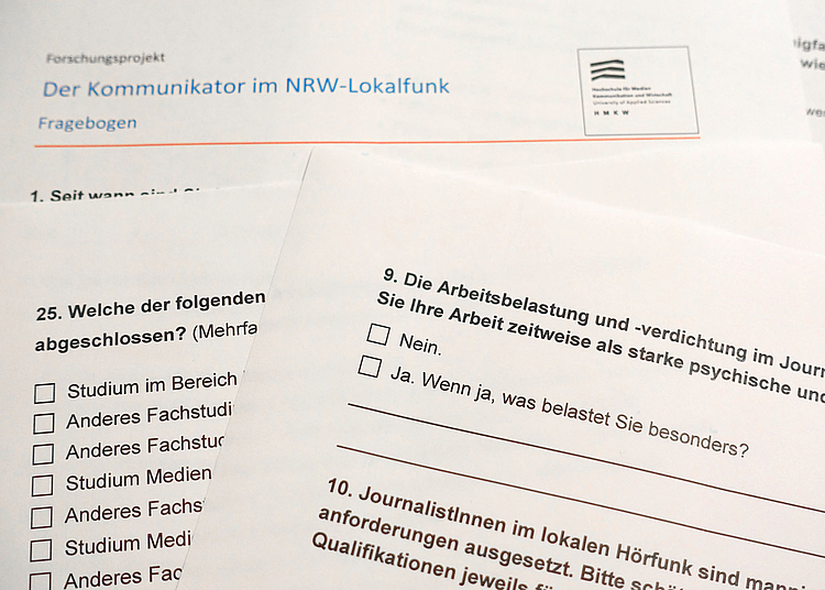 HMKW-Umfrage: 30 Fragen an mehr als 300 Lokalfunk-JournalistInnen in Nordrhein-Westfalen.