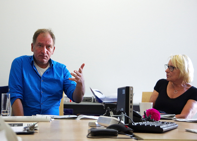 Prof. Dr. Sven Dierks diskutierte am 10.08.2018 mit FR-Chefredakteurin Bascha Mika und der Redaktion über die aktuelle Ausgabe.