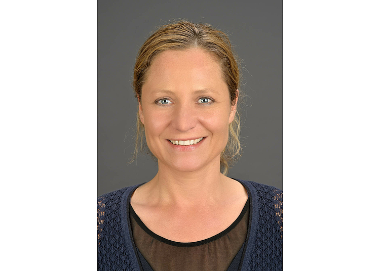 Prof. Dr. Eva-Maria Skottke ist Fachbereichsleiterin Psychologie und Standortleiterin an der HMKW Köln