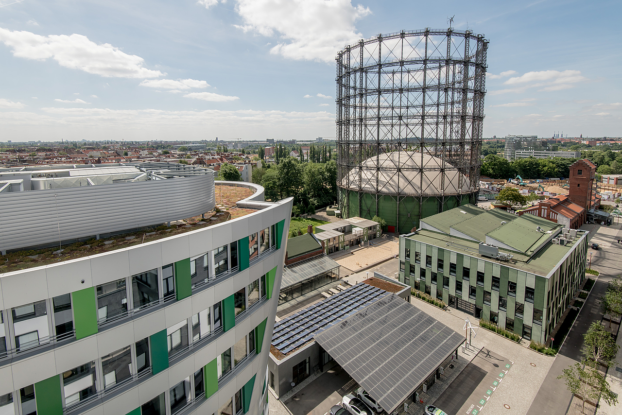 Auf dem EUREF-Campus in Berlin sind Unternehmen und Startups aus den Bereichen Energie, Nachhaltigkeit und Mobilität angesiedelt. (Foto: Christian Kruppa / EUREF AG)